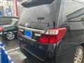 2013 Toyota Alphard G