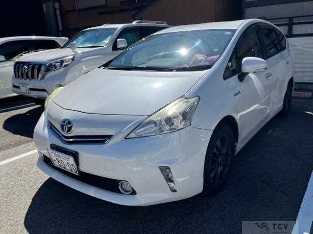 2014 Toyota PRIUS α