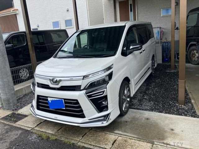 2019 Toyota Voxy