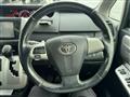 2010 Toyota Voxy