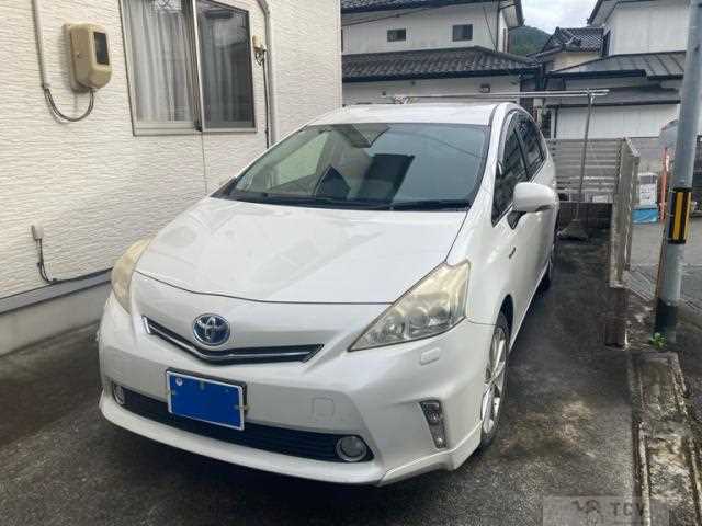 2013 Toyota PRIUS α