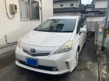 2013 Toyota PRIUS α