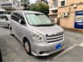 2009 Toyota Noah