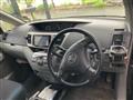 2006 Toyota Voxy