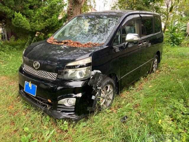 2011 Toyota Voxy