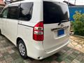 2010 Toyota Noah