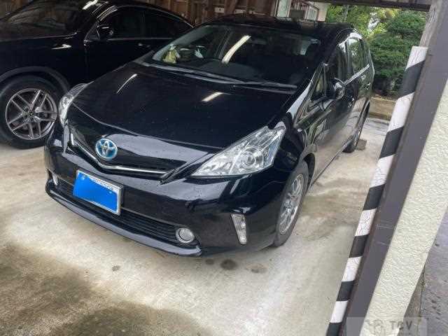 2013 Toyota PRIUS α