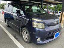 2007 Toyota Voxy