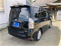 2013 Toyota Voxy