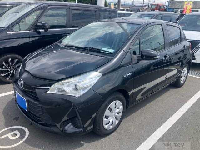 2017 Toyota Vitz