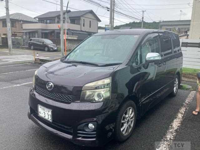 2010 Toyota Voxy