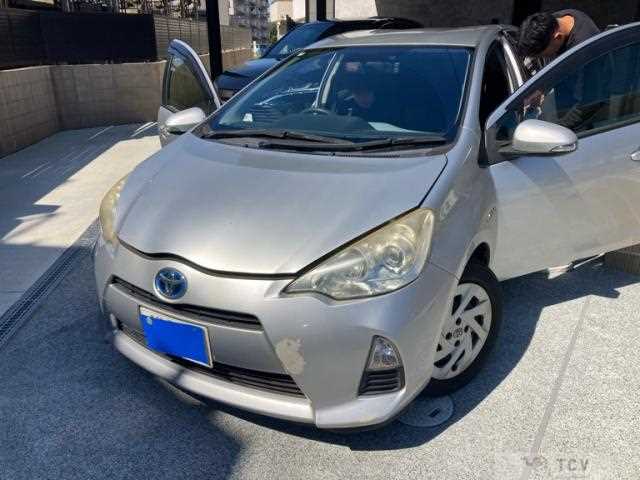 2012 Toyota AQUA