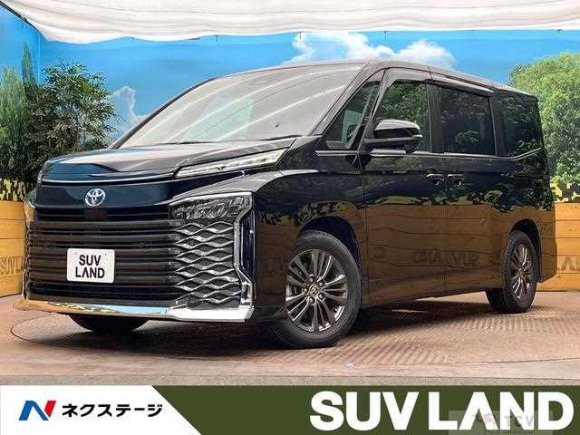 2022 Toyota Voxy