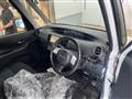 2011 Daihatsu Tanto
