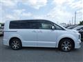 2024 Mitsubishi Delica D5