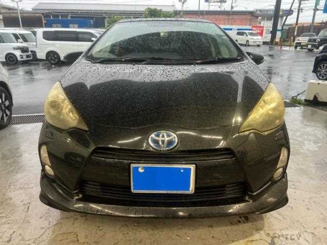 2012 Toyota AQUA