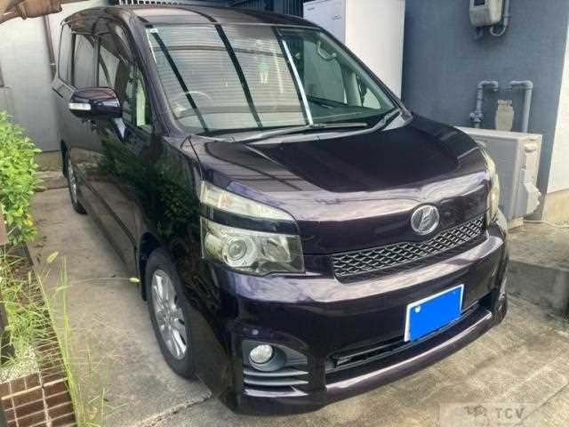 2011 Toyota Voxy