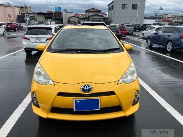 2013 Toyota AQUA