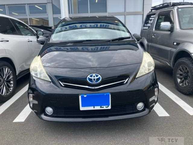 2013 Toyota PRIUS α