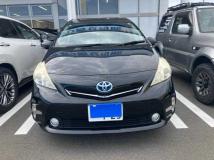 2013 Toyota PRIUS α