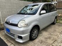 2003 Toyota Sienta