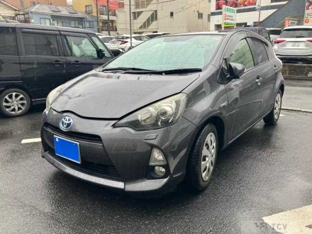 2012 Toyota AQUA