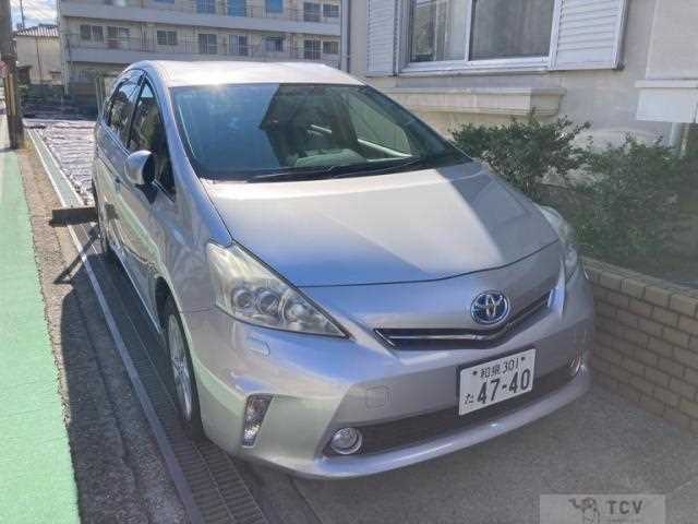 2011 Toyota PRIUS α