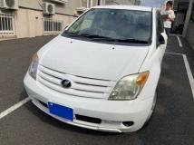 2005 Toyota IST