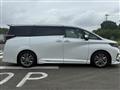 2024 Toyota Alphard Hybrid