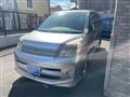 2006 Toyota Voxy