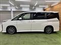 2022 Toyota Voxy