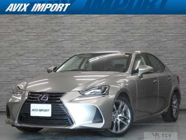2020 Lexus IS