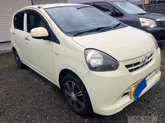 2011 Daihatsu Mira