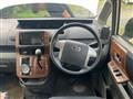 2007 Toyota Voxy