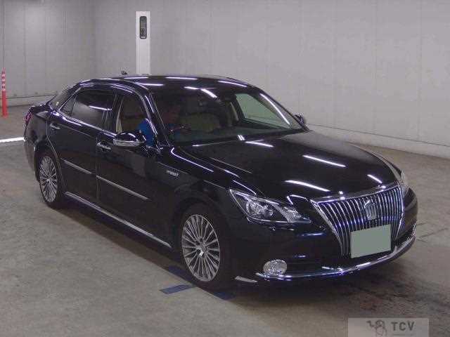 2016 Toyota Crown Majesta