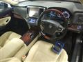2016 Toyota Crown Majesta