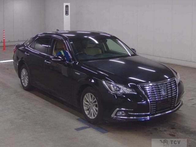 2017 Toyota Crown Hybrid