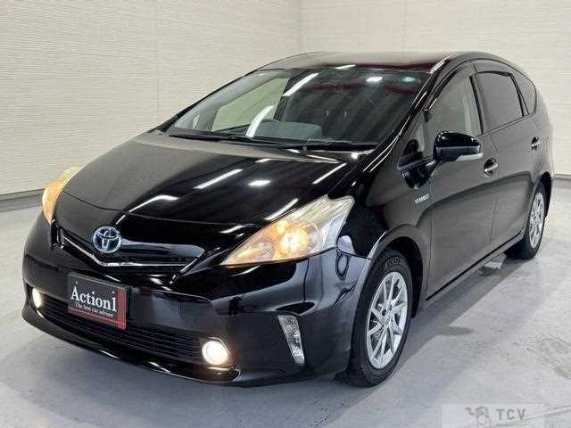 2013 Toyota PRIUS α