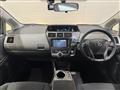 2013 Toyota PRIUS α