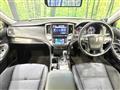2013 Toyota Crown Hybrid