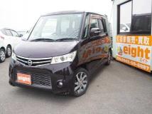 2011 Nissan ROOX