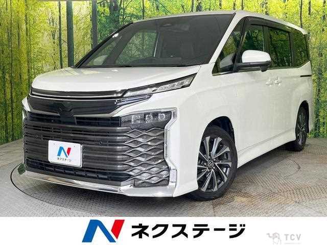 2022 Toyota Voxy