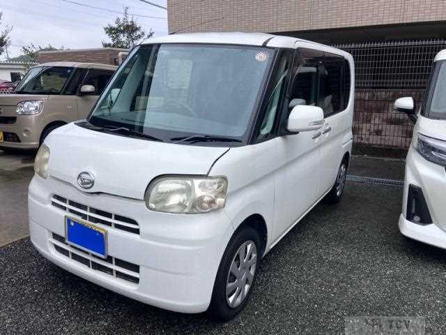 2011 Daihatsu Tanto