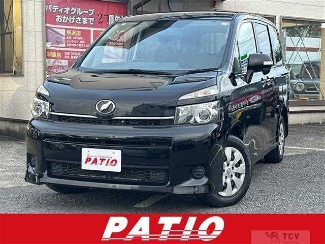 2013 Toyota Voxy
