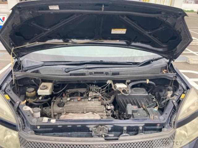 2005 Toyota Voxy