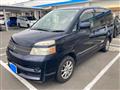 2005 Toyota Voxy