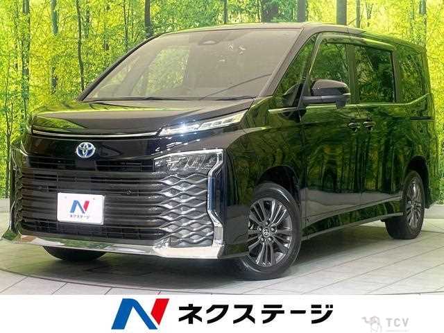 2022 Toyota Voxy