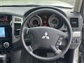 2019 Mitsubishi Pajero