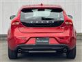 2018 Volvo V40