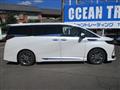 2023 Toyota Alphard Hybrid